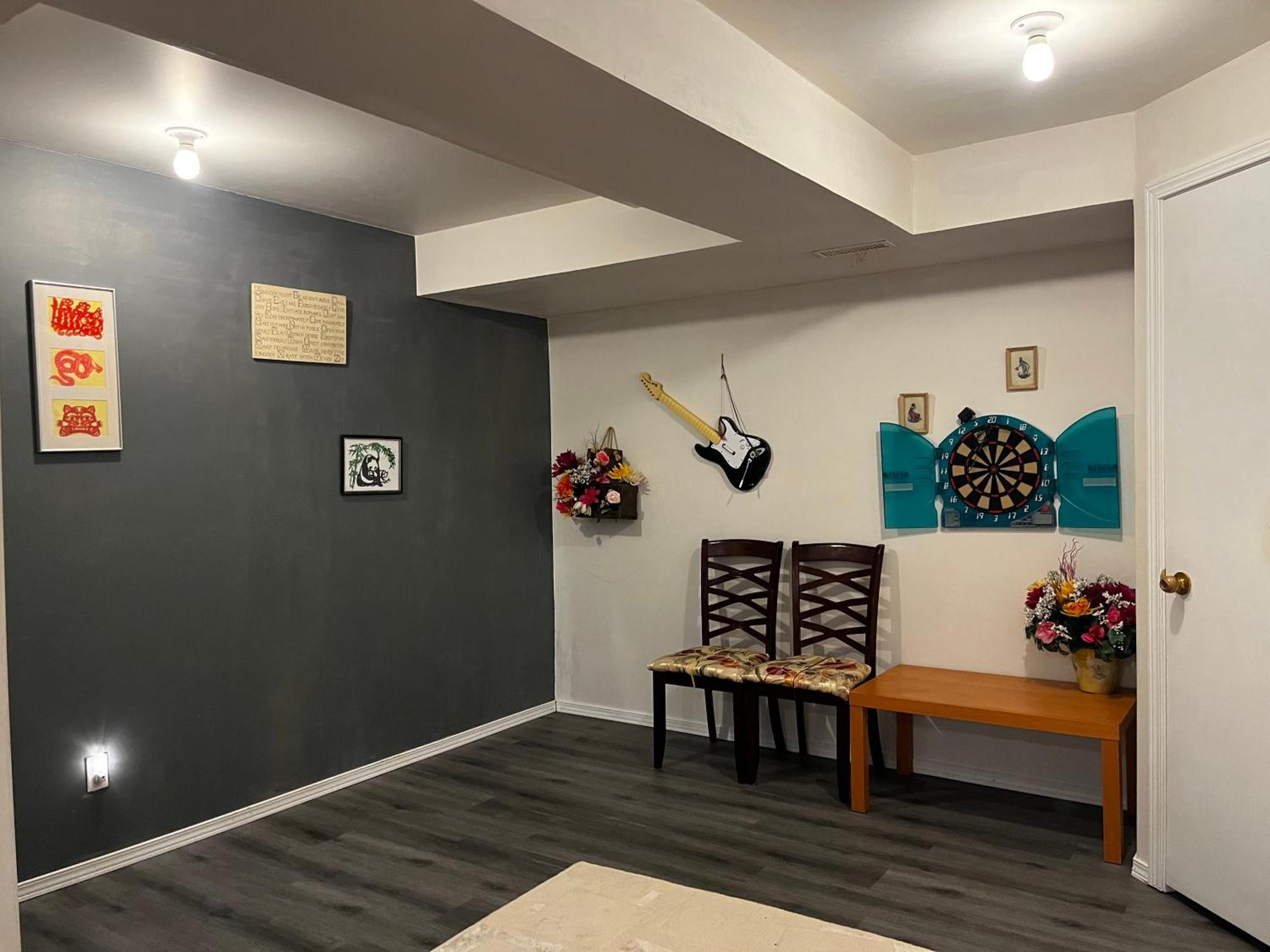 Hidden Valley New Basement Suite With Private Bathroom! Κάλγκαρι Εξωτερικό φωτογραφία