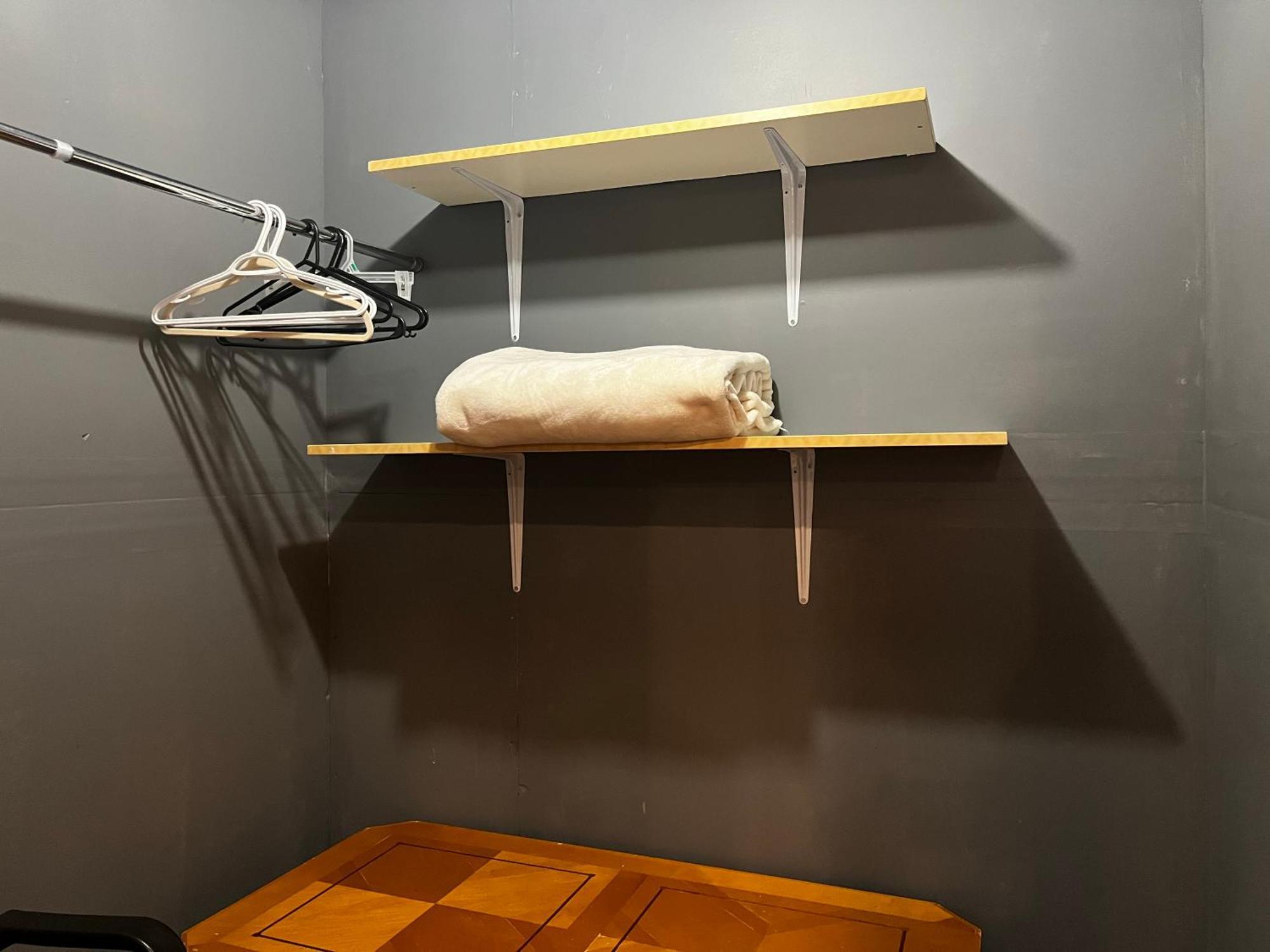 Hidden Valley New Basement Suite With Private Bathroom! Κάλγκαρι Εξωτερικό φωτογραφία